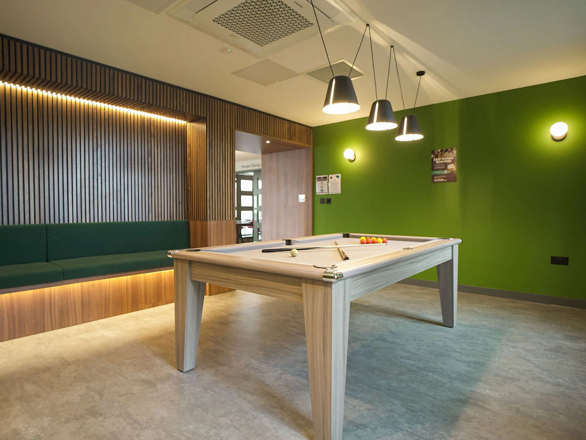 bookmyuniroom student Accommodation ensuite  Straits Garden  Egham UK