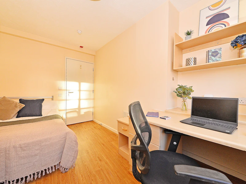 bookmyuniroom students accommodation ensuite St Andrew's Gardens Liverpool UK