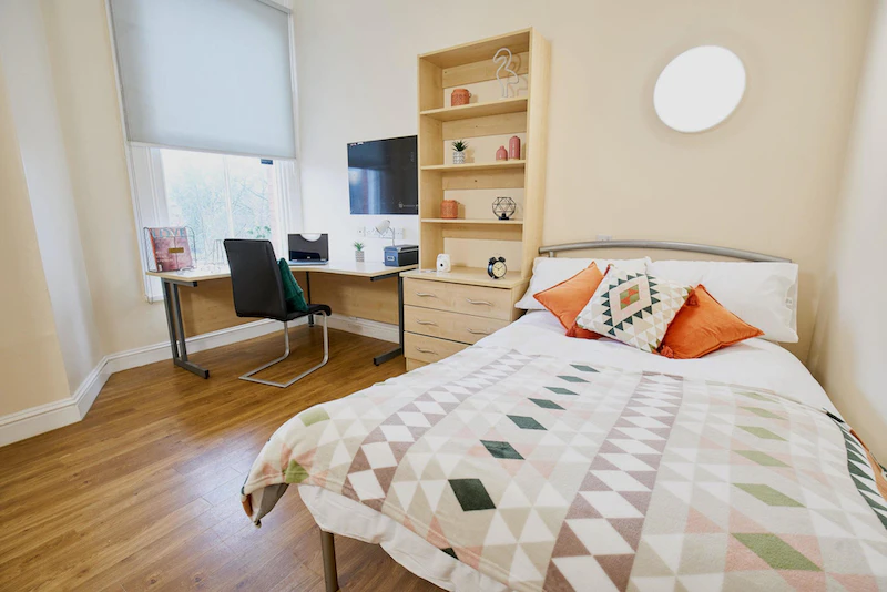 bookmyuniroom student Accommodation ensuite Daisybank Villas Manchester UK