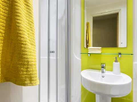 bookmyuniroom student Accommodation ensuite  Cornerhouse  Sheffield UK