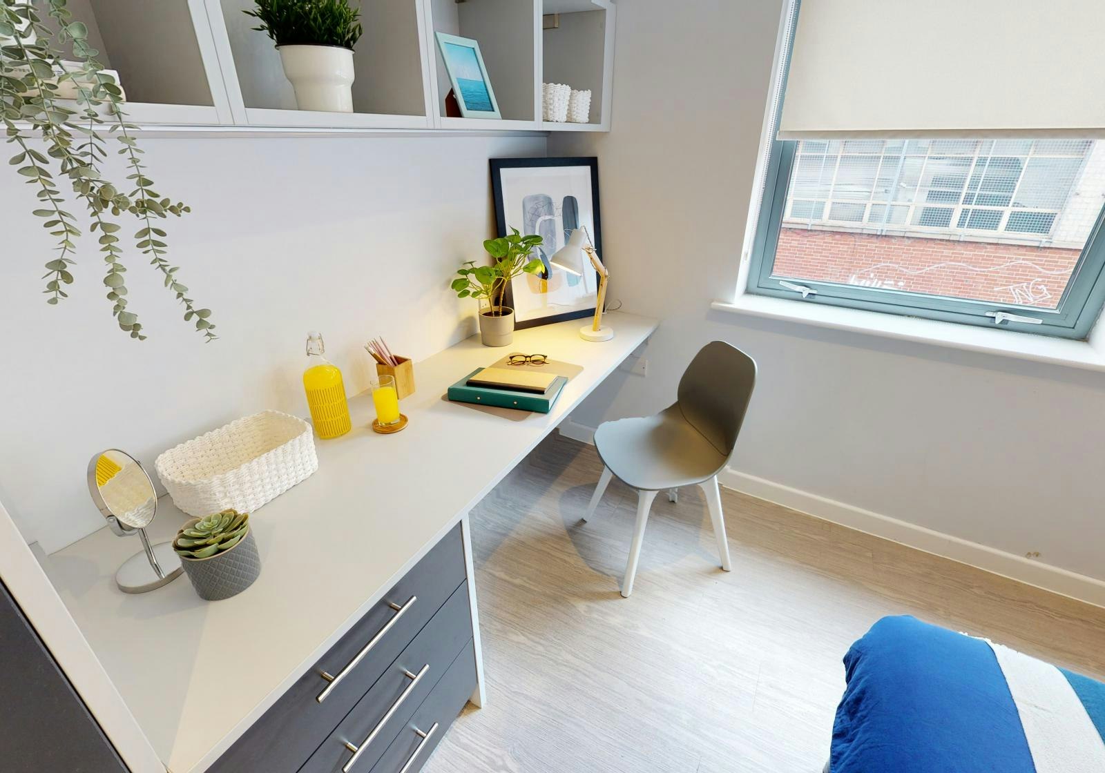 bookmyuniroom student Accommodation ensuite  iQ Brocco  Sheffield UK