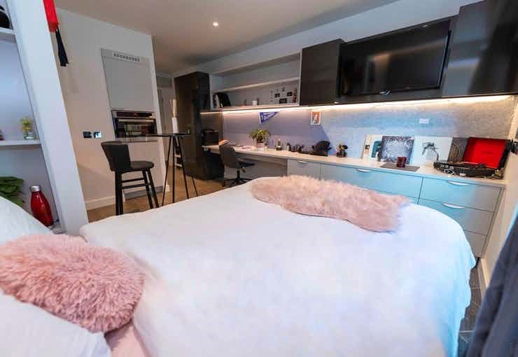 bookmyuniroom Universal Accommodation studio  Glasgow West End  Glasgow UK