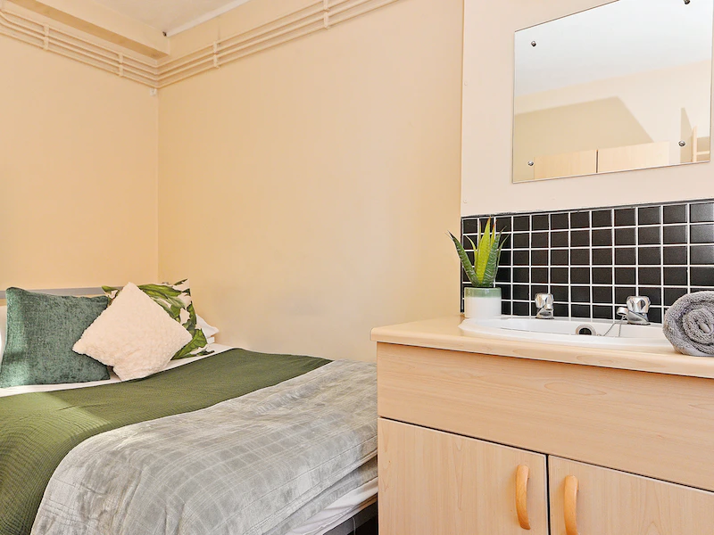 bookmyuniroom universal accommodation studio St Andrew's Gardens Liverpool UK