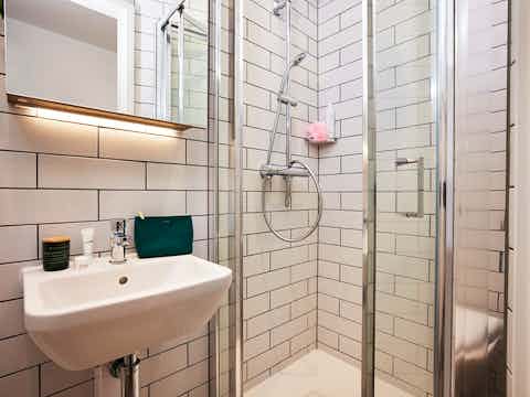 bookmyuniroom student Accommodation ensuite  Lewisham Exchange  London UK