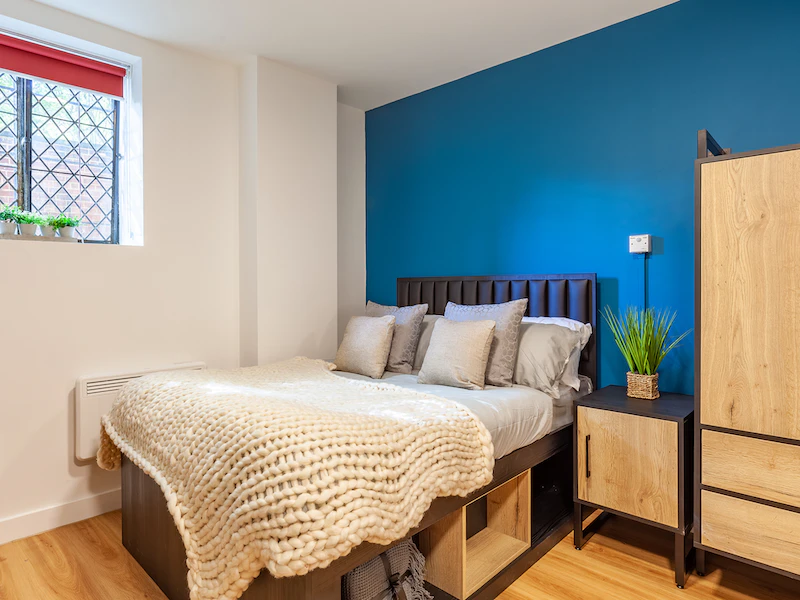 bookmyuniroom students accommodation ensuite The Priory Leeds UK