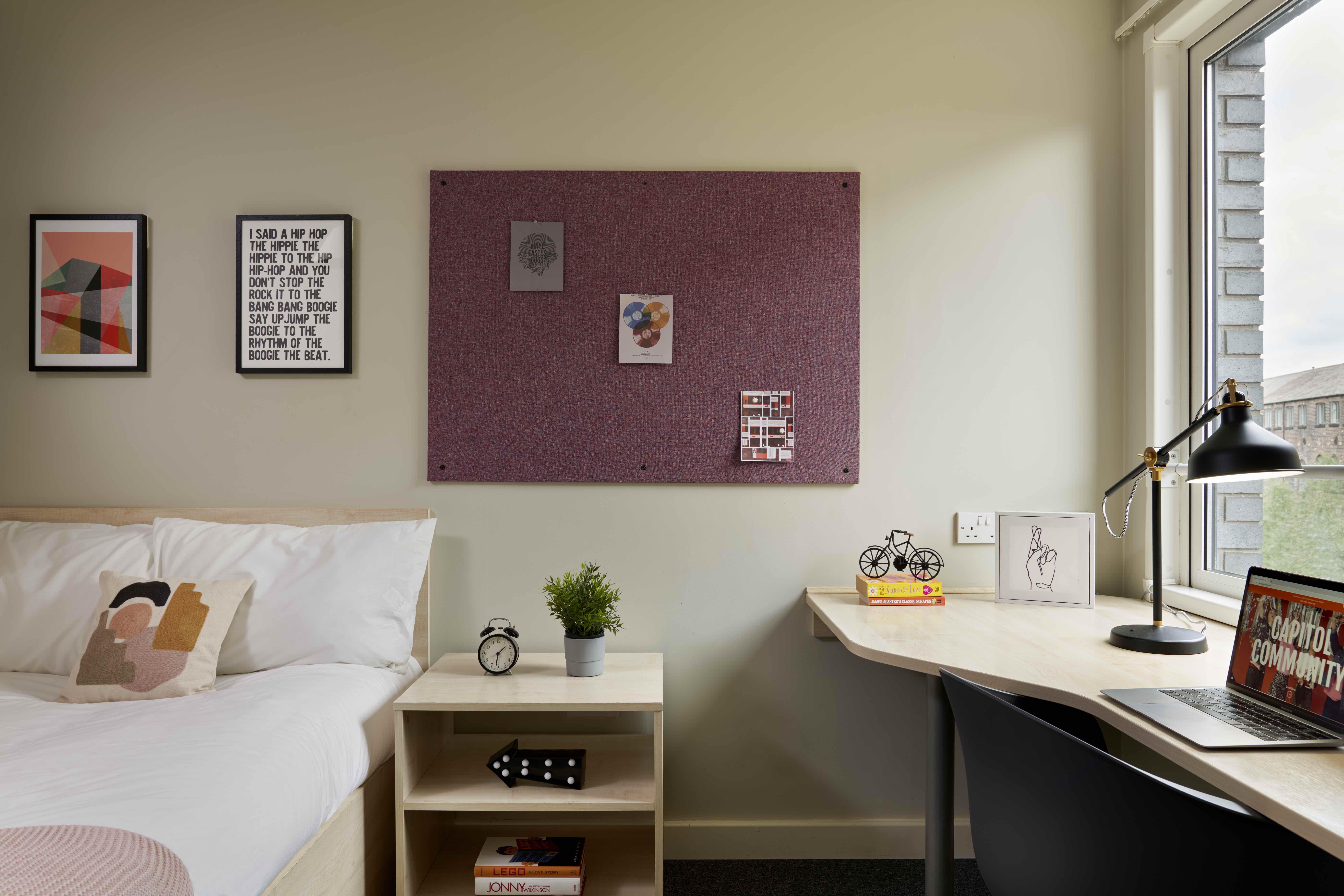 bookmyuniroom Universal Accommodation studio  Central Quay  Sheffield UK