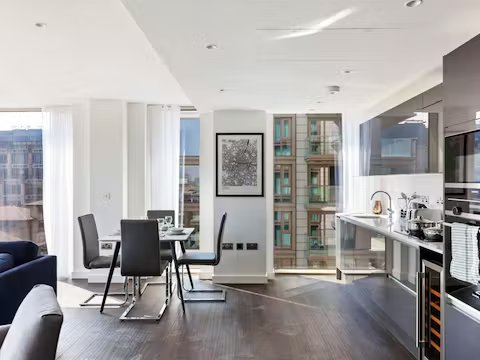 bookmyuniroom Universal Accommodation studio  AES Tower Hill  London UK